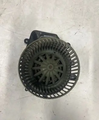 Volkswagen PASSAT B5.5 Heater fan/blower 740221233F 8D1820021 NSPAN