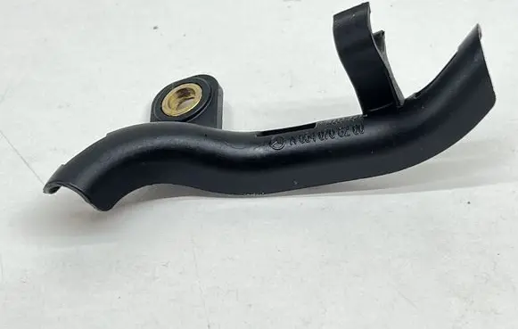 Mercedes-Benz V Class W447 Other engine bay part A6540708200
