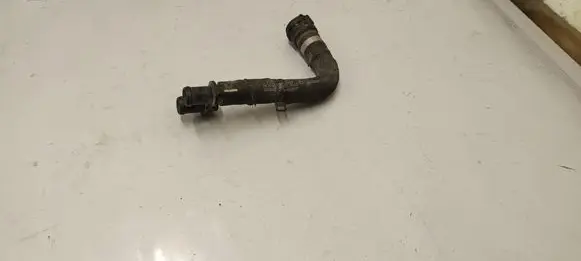 Coolant pipe/hose