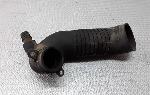 Audi A4 S4 B6 8E 8H Turbo air intake inlet pipe/hose 8E0129615