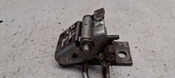 Audi A6 S6 C4 4A Front door lower hinge