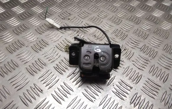 KIA Sorento Tailgate/trunk/boot lock/catch/latch 812303E000
