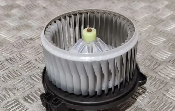 Subaru Outback Heater fan/blower 2727005280