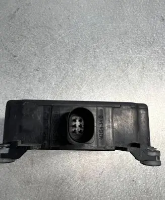 Volkswagen Touran I Turbo solenoid valve 6Q0121075