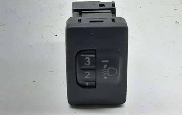 Toyota Prius (XW30) Headlight level height control switch 134159