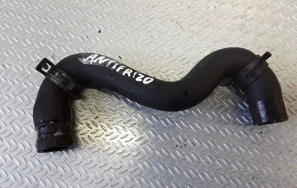 Audi A6 S6 C5 4B Engine coolant pipe/hose 4B0121109
