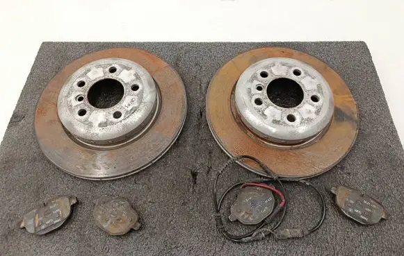 BMW 5 F10 F11 Rear brake disc 6898733 6791963