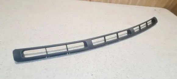 Opel Astra G Front bumper lower grill 90559508