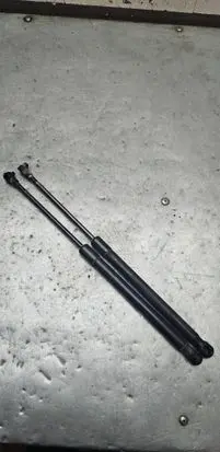 BMW 1 E81 E87 Tailgate/trunk strut/damper 7060622 51247066522 51247068322