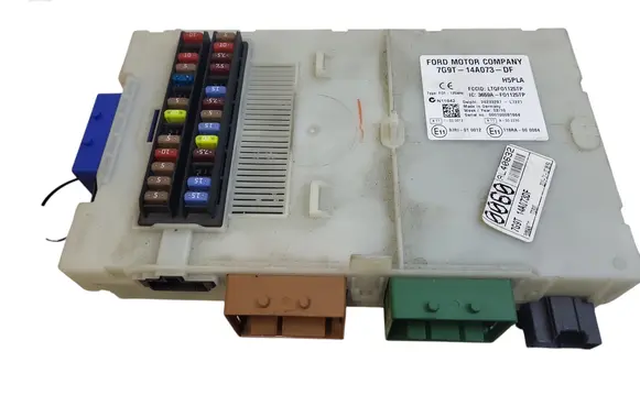 Ford Mondeo MK IV Comfort/convenience module 7G9T14A073DF 28233297