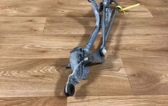 Opel Insignia A Front wiper linkage 