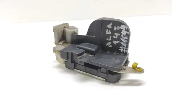 Alfa Romeo 147 Front door lock