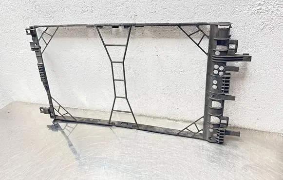 Opel Insignia A Radiator trim 13241736