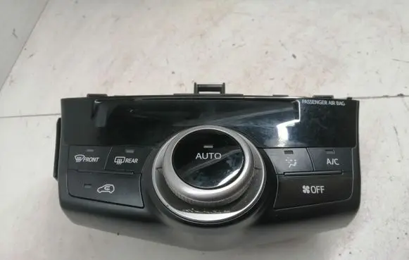 Toyota Prius+ (ZVW40) Multifunctional control switch/knob 5590047161