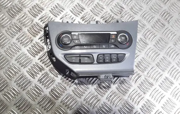 Ford Focus Climate control unit BM5T18C612CF BM5118522 AM5T18K574AB