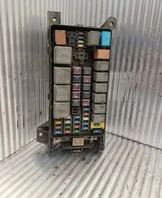 KIA Sorento Fuse box set 911613E010 1007413002 BE0100044180478