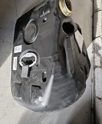 Chevrolet Corvette C7 Fuel tank 861335339