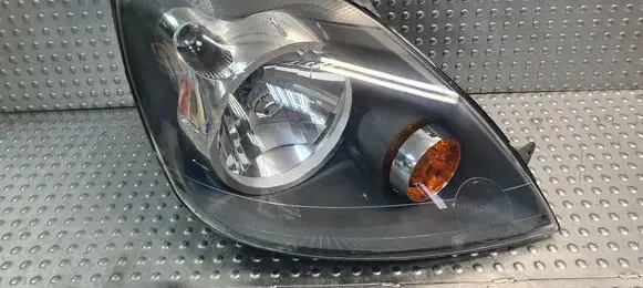 Ford Fiesta Headlight/headlamp 6S6113W029AD