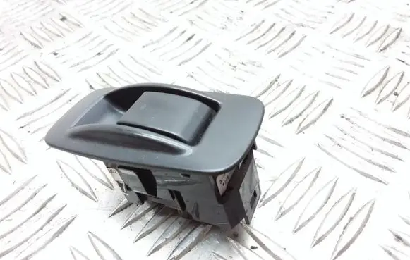 Toyota Corolla Verso AR10 Electric window control switch 848100F010