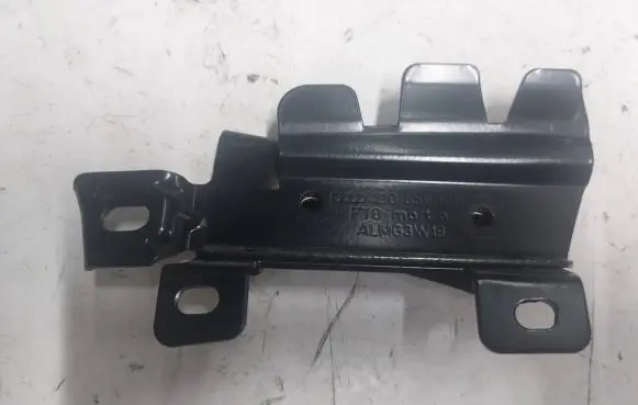 Audi A8 S8 D2 4D Bracket in trunk/boot 4D0858691