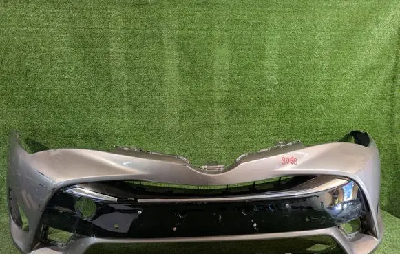 Toyota Avensis T270 Front bumper 5211905230