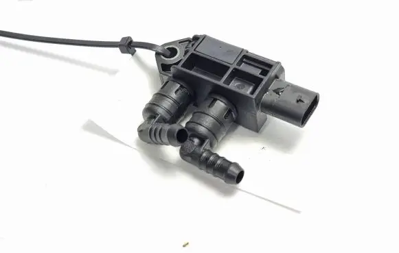 Audi A4 S4 B9 8W Exhaust gas pressure sensor