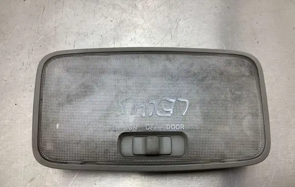 Lexus RX 330 - 350 - 400H Rear seat light 