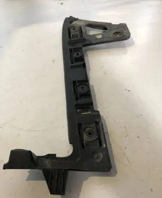 Volkswagen PASSAT B6 Front bumper mounting bracket 3C9807393