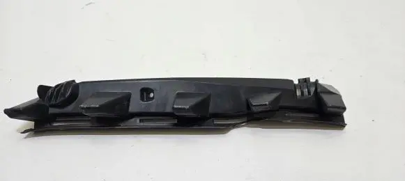 BMW X5 G05 Fender end trim 104695700F