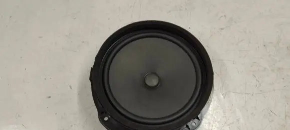 Audi Q2 - Front door speaker 8v0035415c