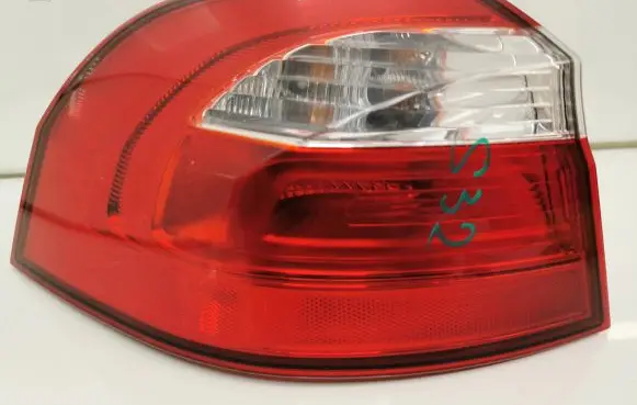 KIA Rio Rear/tail lights 924011w2 924011w2l