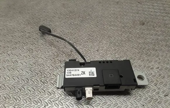 Opel Insignia A Aerial antenna amplifier 13241374 544764491