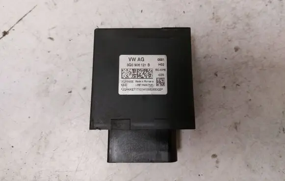 Audi Q2 - Fuel injection pump control unit/module 3Q0906121B