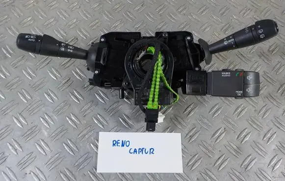Renault Captur Wiper turn signal indicator stalk/switch 479452659R 8022 0265019153