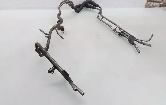 Mazda 5 Fuel line pipe