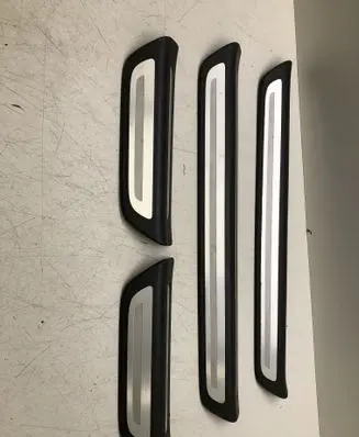 Audi Q3 8U sill trim set (inner) 8U0853375A 8U0853376A 8U0853374C