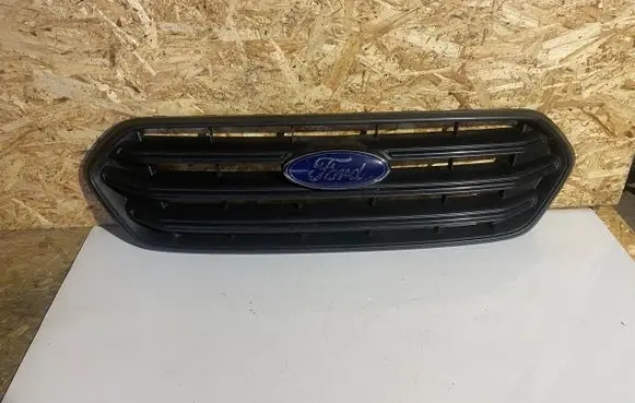 Front bumper upper radiator grill