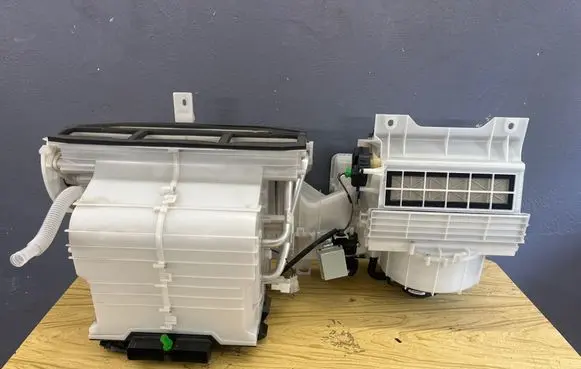 Suzuki Grand Vitara II Interior heater climate box assembly CSA431D223 3914565JO CSA512T009