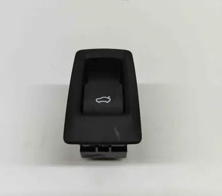 BMW 4 G22 G23 G24 G26 Tailgate/boot open switch button 9471611