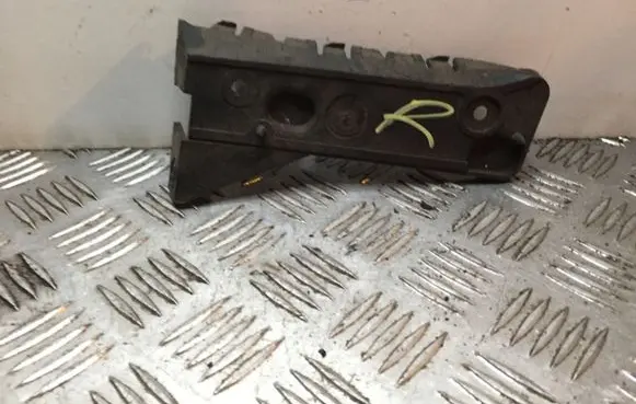 Audi A4 S4 B6 8E 8H Front bumper mounting bracket 8E0807283A