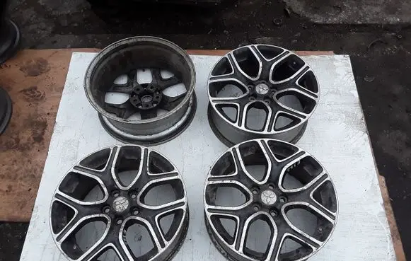 R18 alloy rim