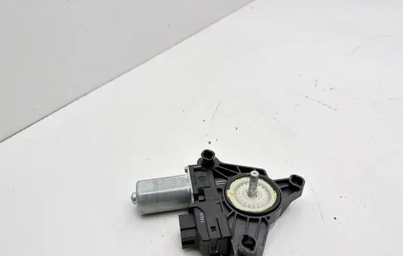 Mercedes-Benz GLE (W166 - C292) Rear door window regulator motor A2469063100