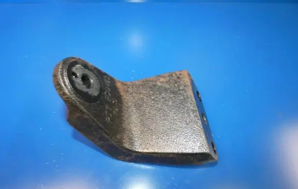 Hyundai Tucson TL Engine mounting bracket 8977100450