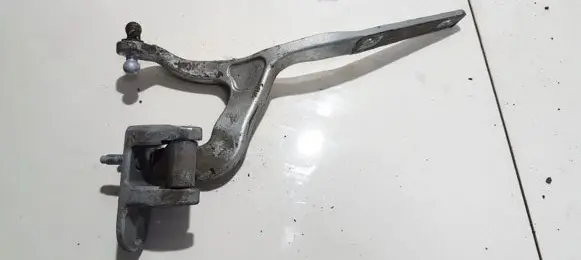Mercedes-Benz E W211 Tailgate/trunk/boot hinge