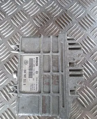 Volkswagen PASSAT B4 Engine control unit/module 0261203788789 3A0907311B 26SA3610