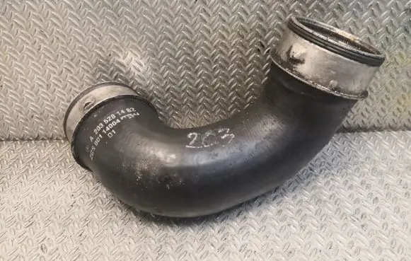 Mercedes-Benz C W203 Intercooler hose/pipe 2035281482