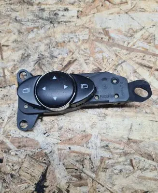 Mercedes-Benz E W211 Wing mirror switch 2118208310 03211010