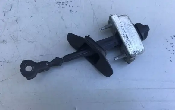 Opel Astra J Front door check strap stopper 13363546