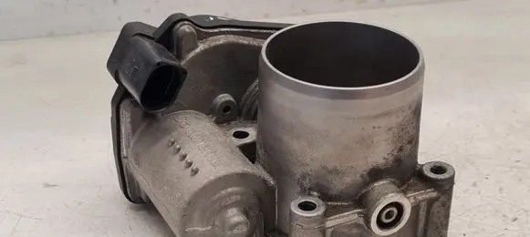 Volkswagen Golf Plus Throttle valve 03C133062S A2C53367619