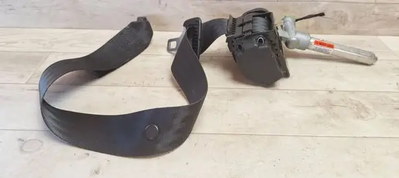 Volvo V50 Rear seatbelt 30661797